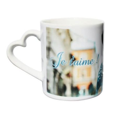       Mug personnalisable anse coeur - Em création
    