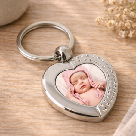       Porte-clés photo personnalisé en forme de cœur
    