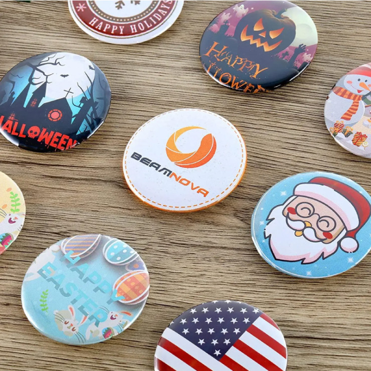 Badge rond à épingle pas cher