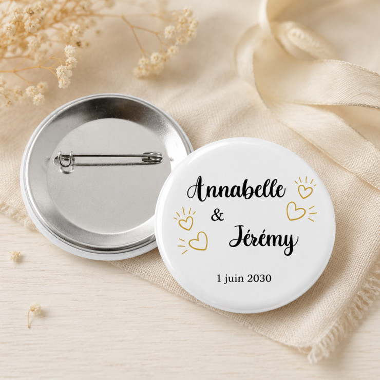       Badge mariage avec prénoms et date
    