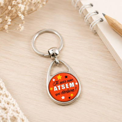 Porte clé atsem qui déchire - Idée cadeau anniversaire