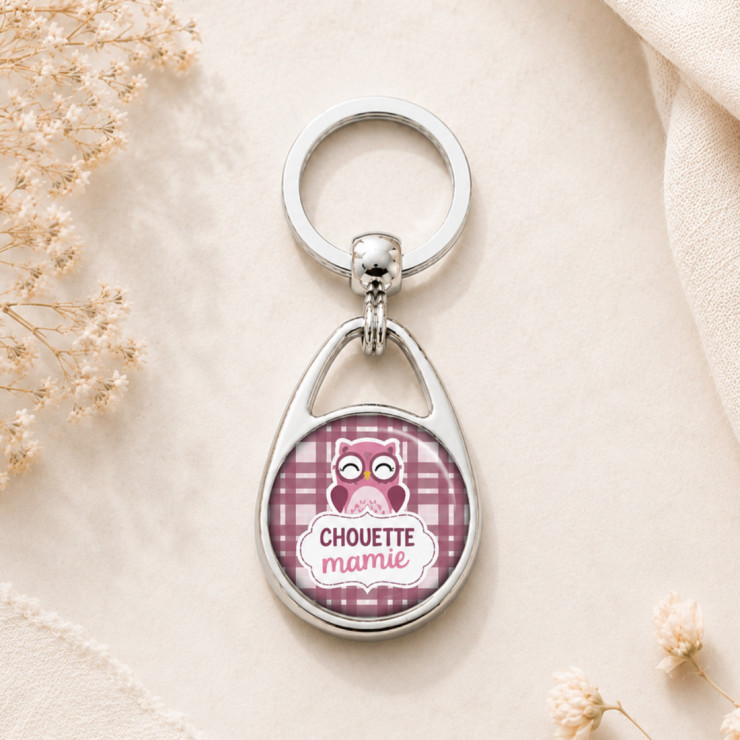                     Porte clés chouette mamie violet
                  