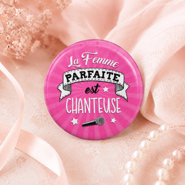                     Magnet Chanteuse
                  