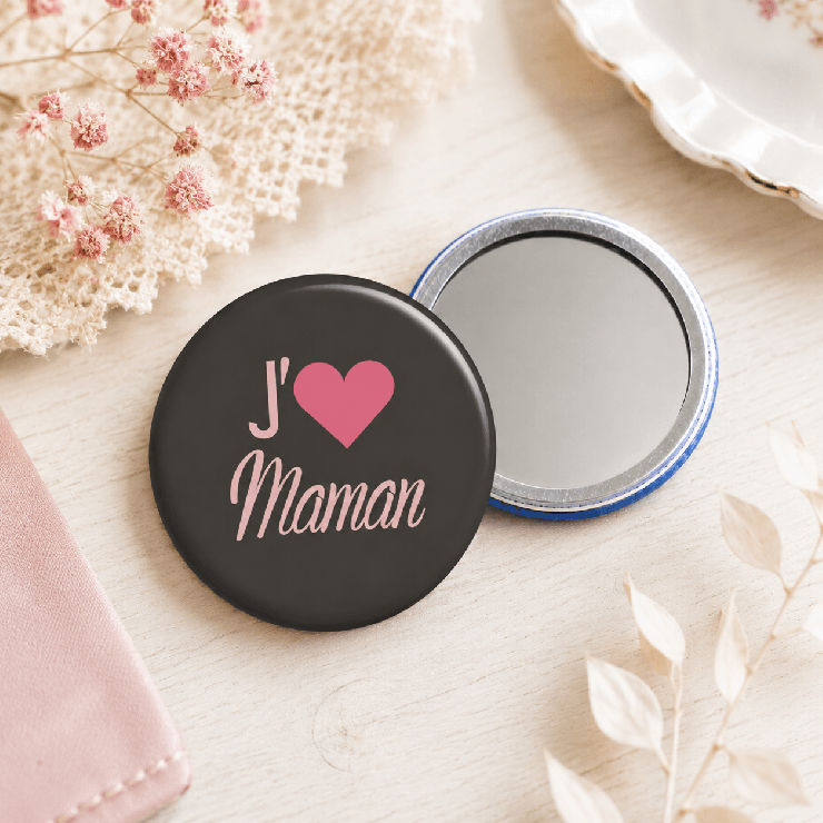                     Miroir de poche "J'aime maman"
                  