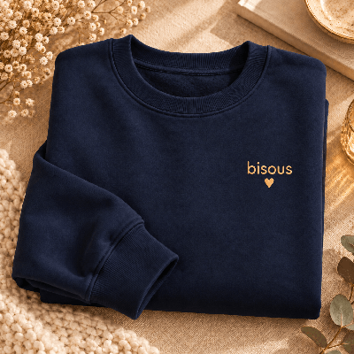 Sweat femme à message et petit cœur