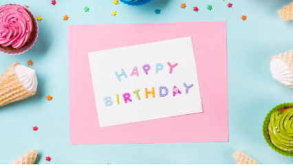 Anniversaire en retard : modèles de vœux pour se faire pardonner