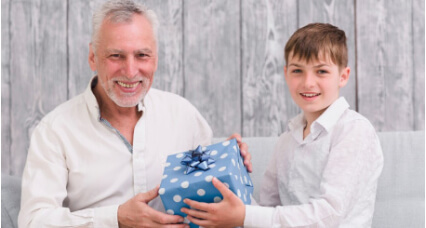 Messages Fête des Grands-Pères : 35 idées prêtes à copier