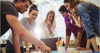 Messages pour un collègue : 30 exemples + étiquette de bureau