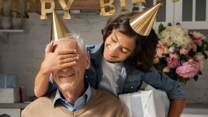 Poème pour papy : des mots simples, un cadeau du cœur